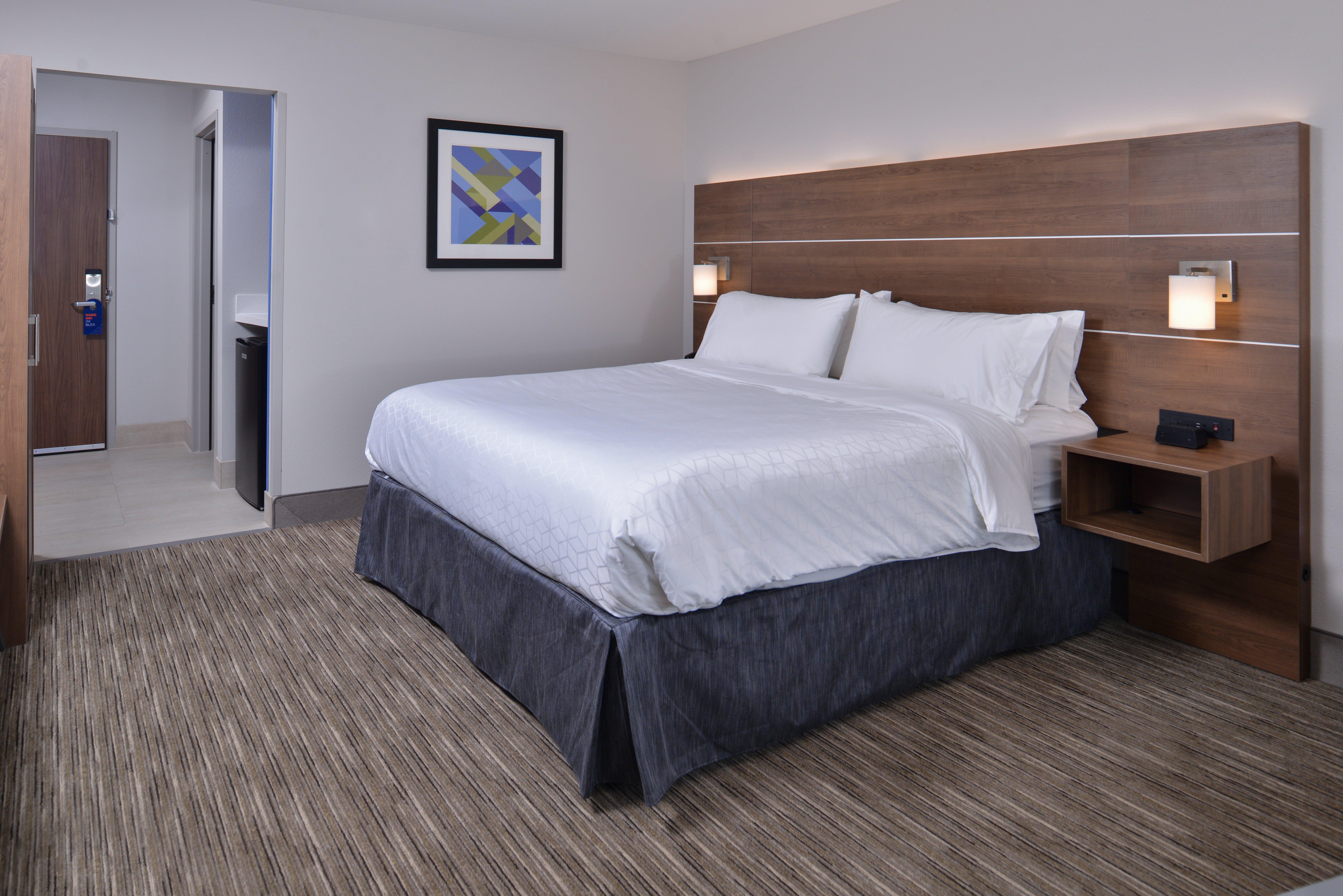 Holiday Inn Express & Suites - Marshalltown By Ihg Exterior foto