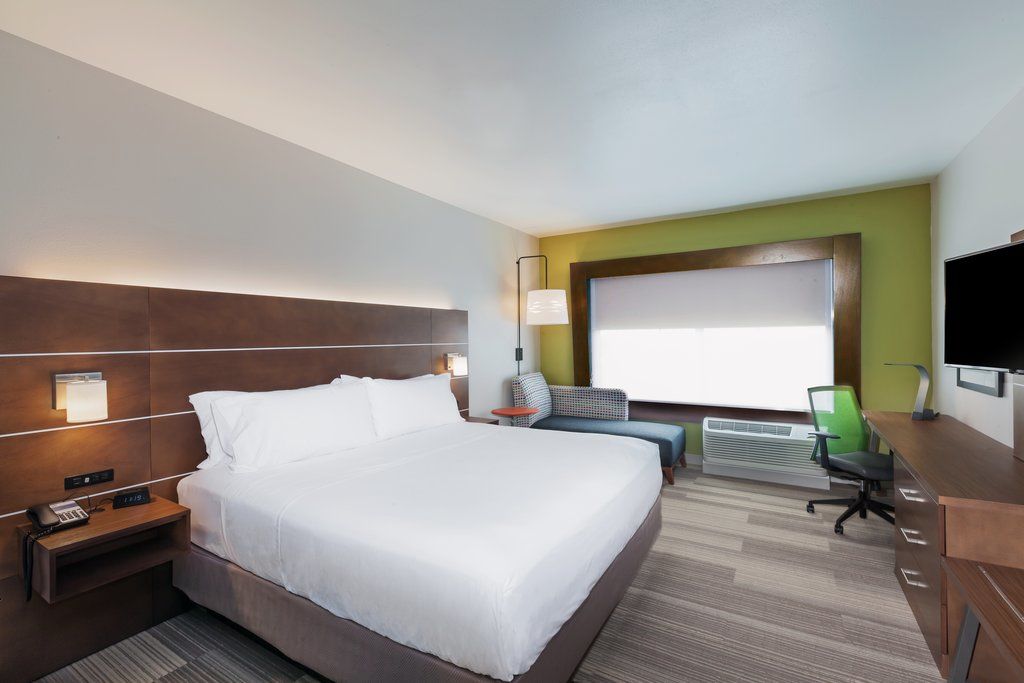 Holiday Inn Express & Suites - Marshalltown By Ihg Exterior foto